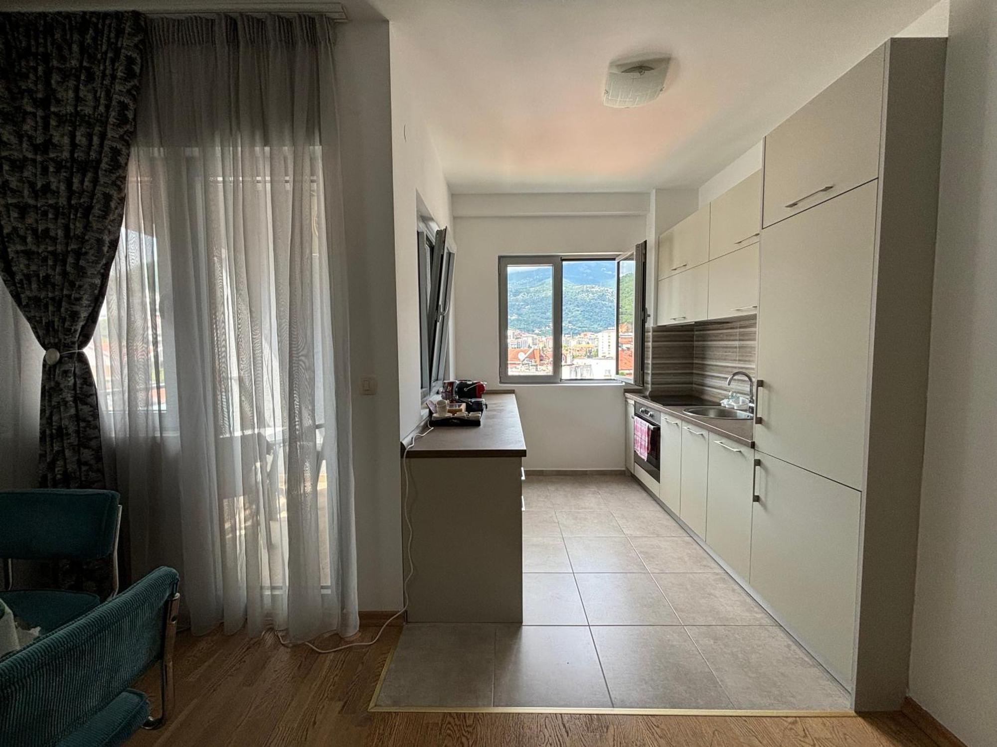 Apartment Charming Stay In Budva Center With Parking *
