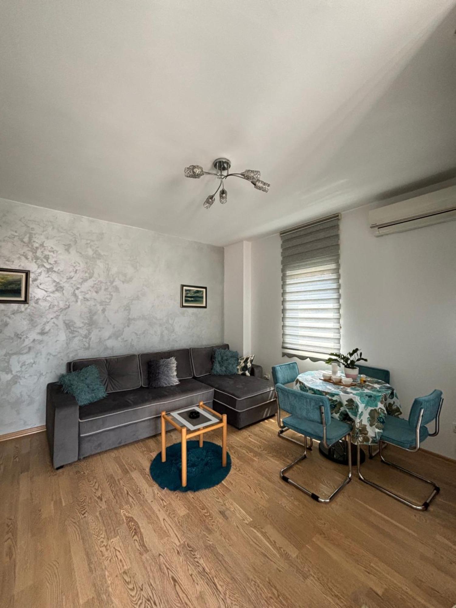 Apartment Charming Stay In Budva Center With Parking Budva